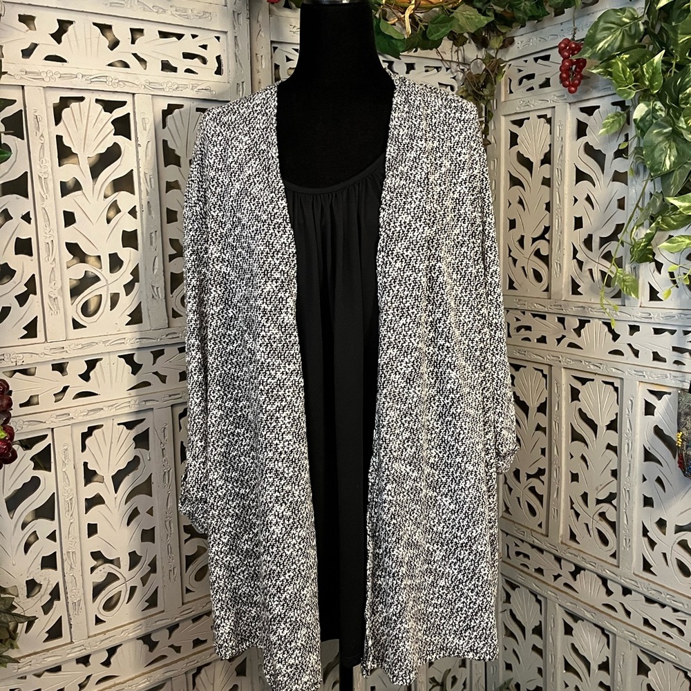 FADED GLORY FANTASTIC BLACK & WHITE OPEN FRONT LONG SLEEVE PLUS SIZE SWEATER TOP